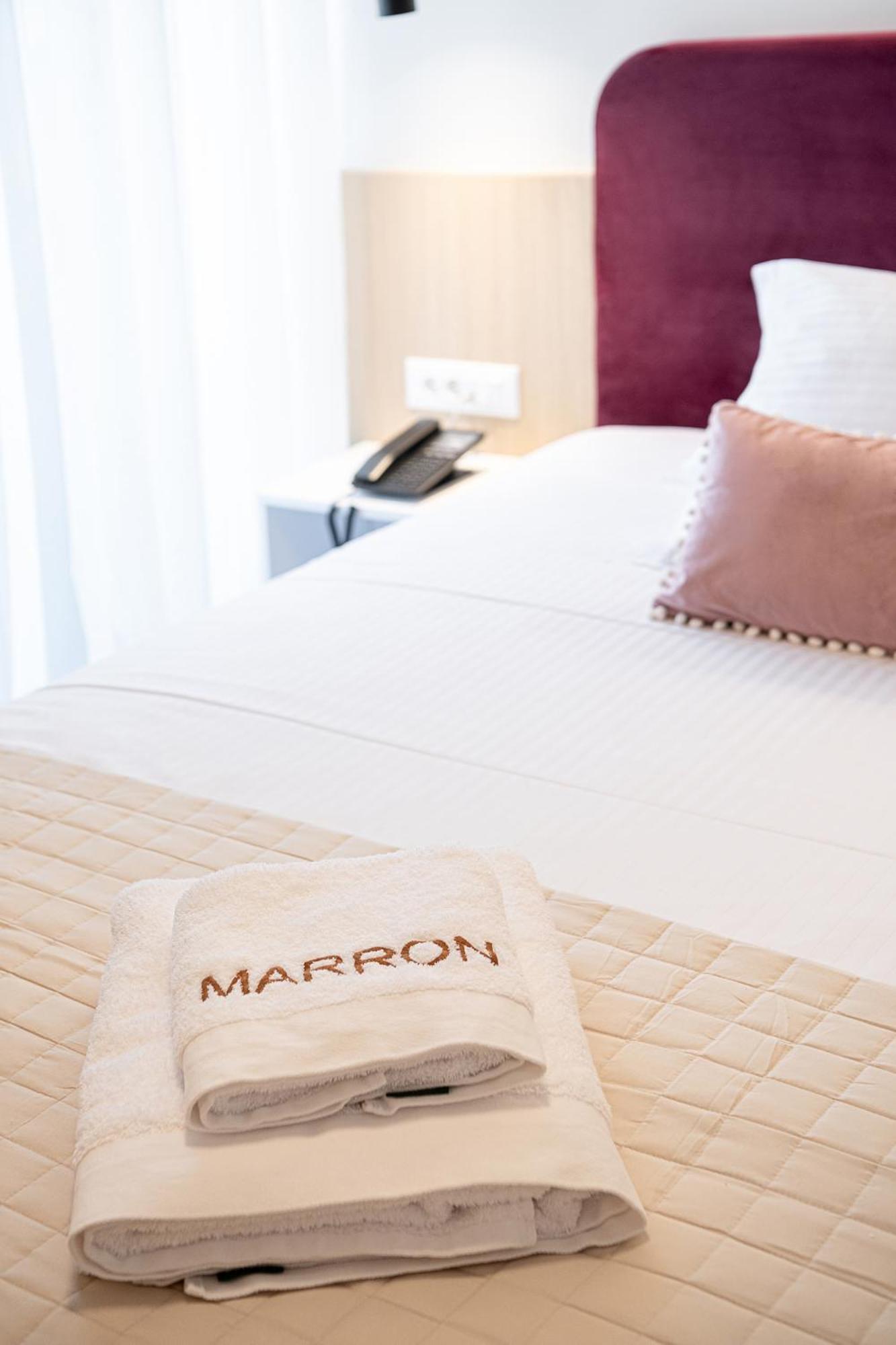 Miss Marrone City Hotel Ханья Экстерьер фото
