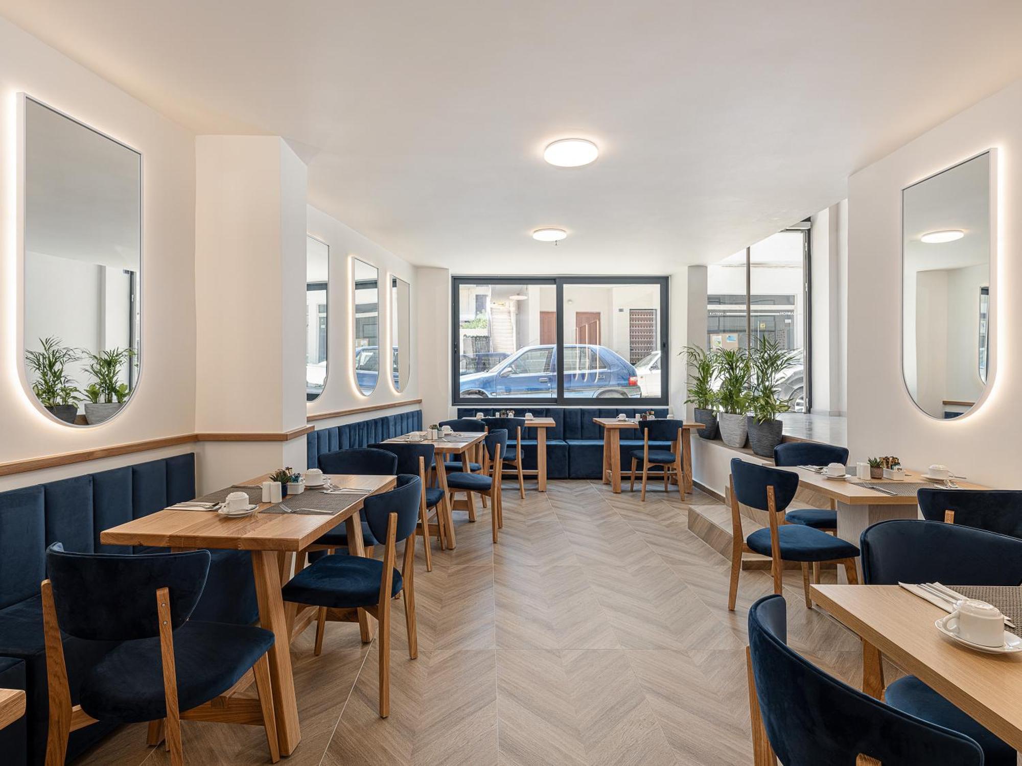 Miss Marrone City Hotel Ханья Экстерьер фото