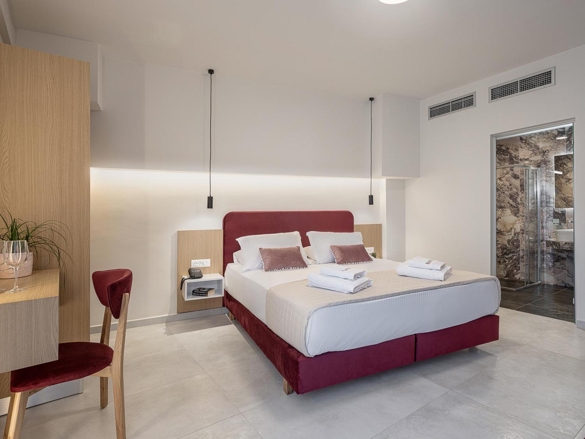 Miss Marrone City Hotel Ханья Экстерьер фото